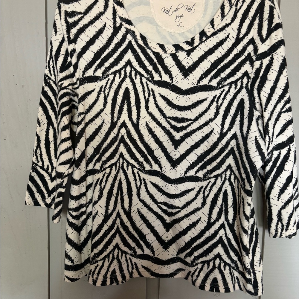 KNIT DE KNIT Zebra Print Top